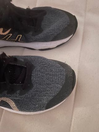 Deportivas Asics Negro y rosa
