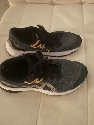 Deportivas Asics Negro y rosa