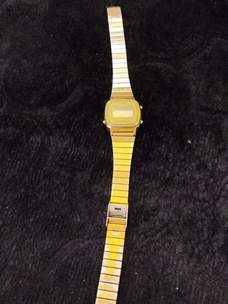 Reloj Casio Dorado Mujer