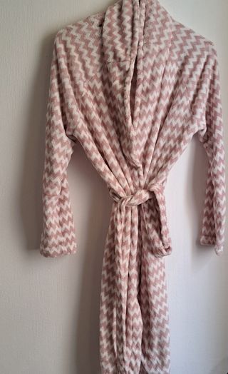 Bata de baño mujer rosa y blanco