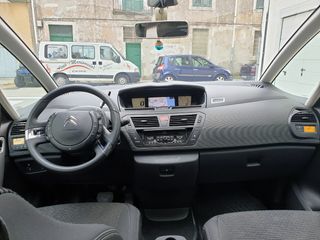 Citroen Grand C4 Picasso 2011