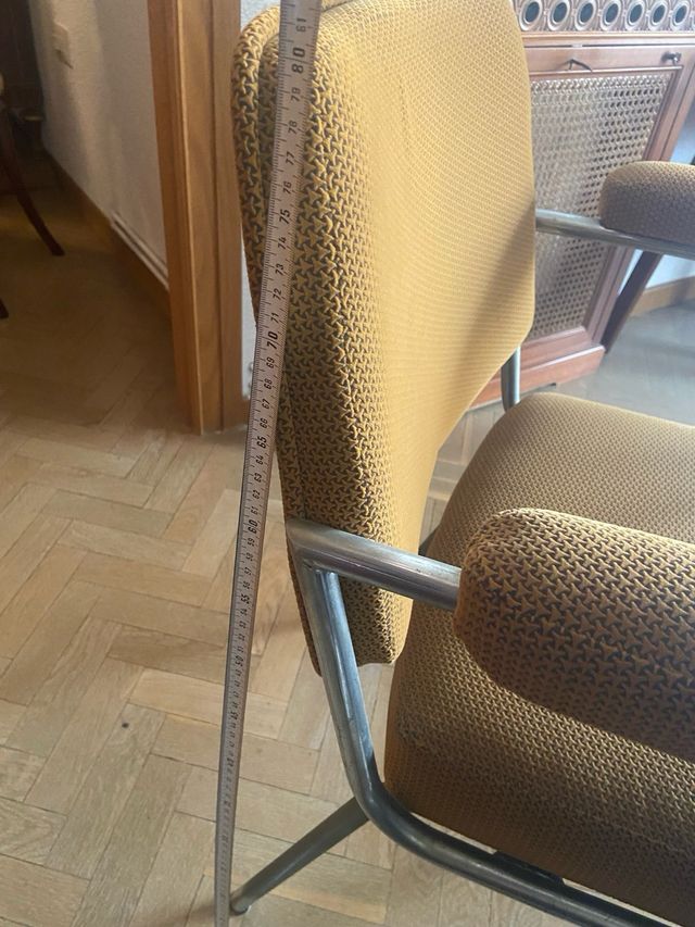 Silla Oficina Vintage Tela y Metal. tengo 2