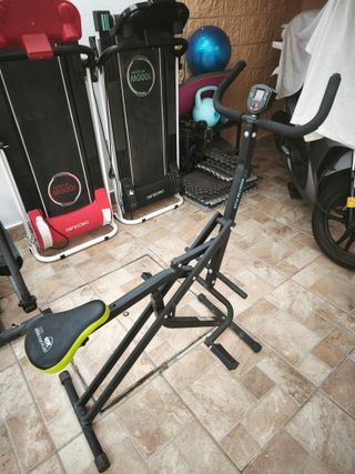 Elíptica y cinta de correr