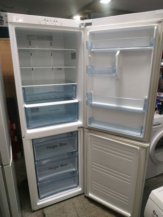 Nevera Haier 1.78x60cm No Frost 