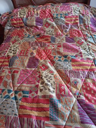 Edredón patchwork colores vibrantes