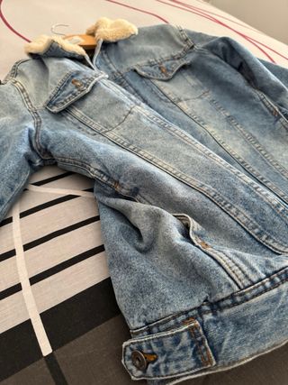 Cazadora vaquera Zara con forro de borreguito