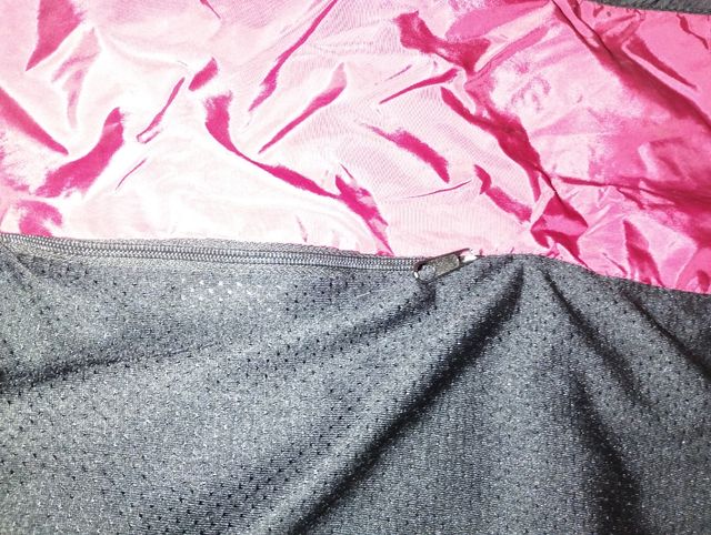 Cortavientos ciclismo rojo y negro