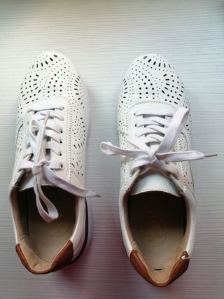 Zapatos Happy Monk Blancos