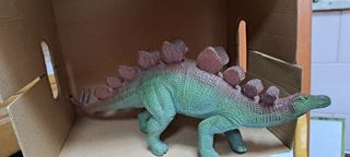 Dinosauro giocattolo