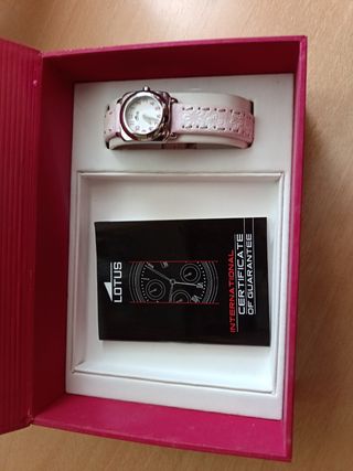 Reloj Lotus Rosa y Plateado