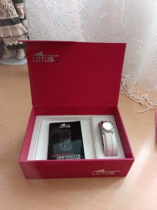 Reloj Lotus Rosa y Plateado