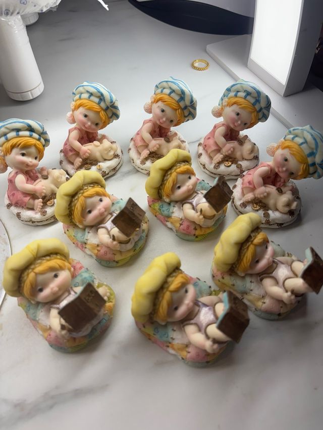 Statuine bomboniere bimbi