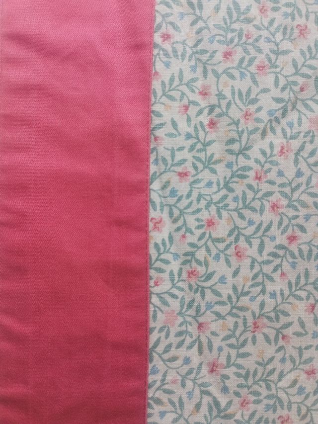 Cobertor rosa y blanco