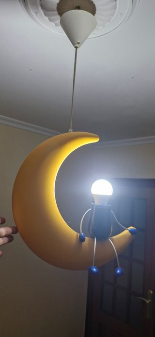 Lámpara de techo. Luna.