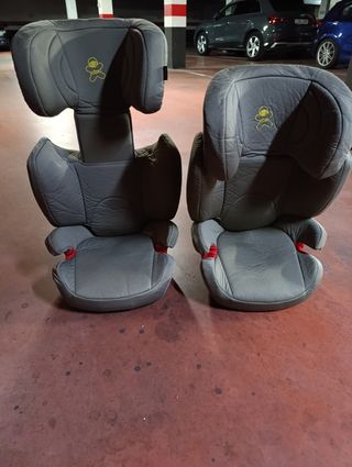 Silla de coche Cybex con Isofix.
45€-1.   80€-2.
