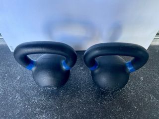 2 Pesas Rusas 12kg Bear Fitness