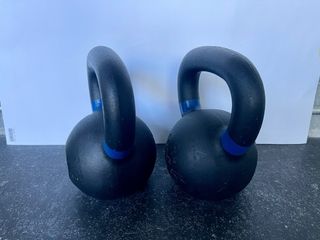 2 Pesas Rusas 12kg Bear Fitness