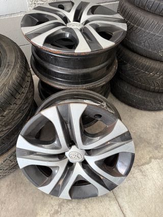 Rines Toyota R17 Acero
