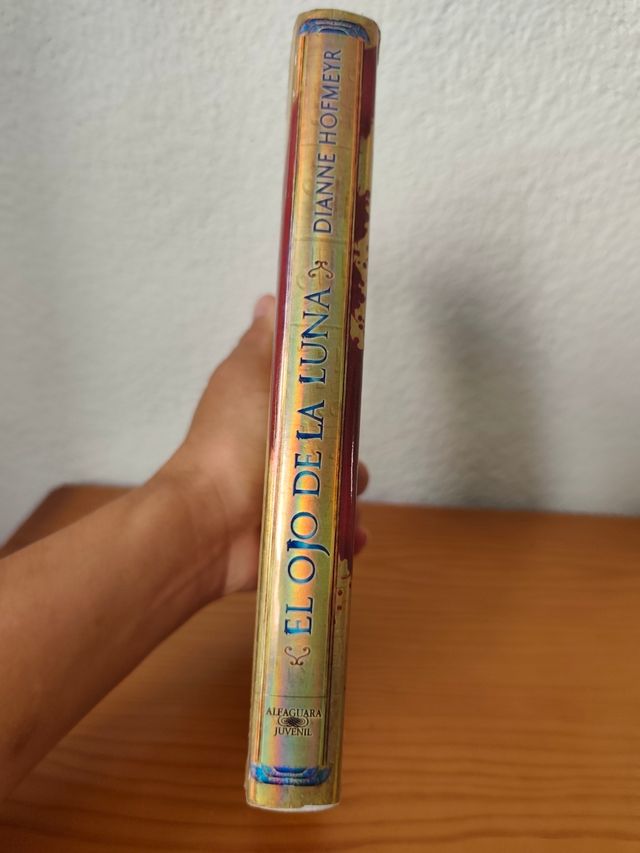 EL OJO DE LA LUNA (Spanish Edition)