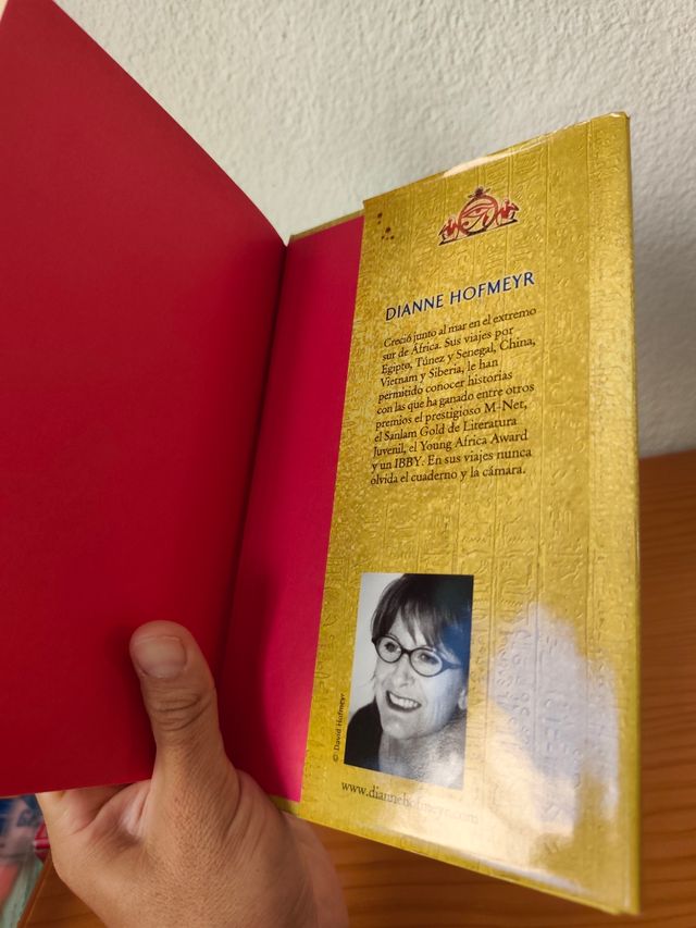 EL OJO DE LA LUNA (Spanish Edition)