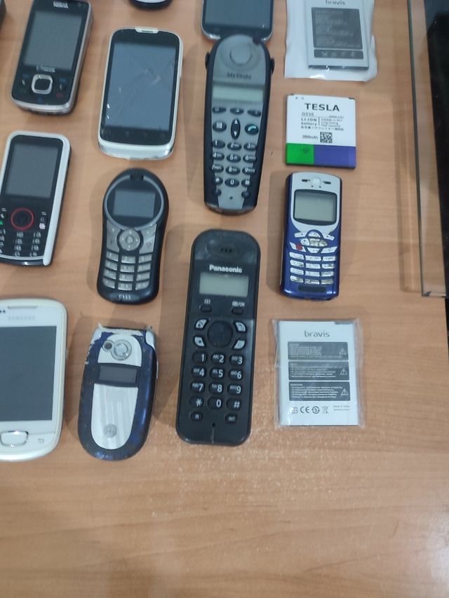 Telefoni cellulari e altro
