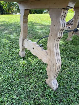 Mesa de madera rústica