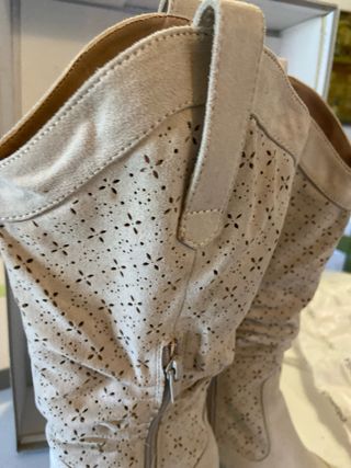 Stivali camoscio donna tacco 6