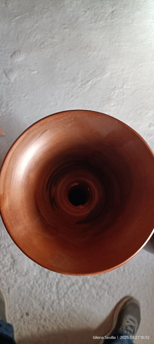 Jarrónes de porcelana marrón para restaurar