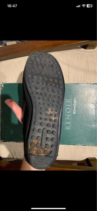 Mocasín niño negro