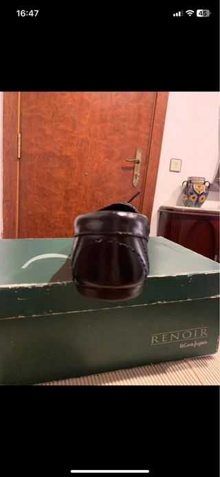 Mocasín niño negro