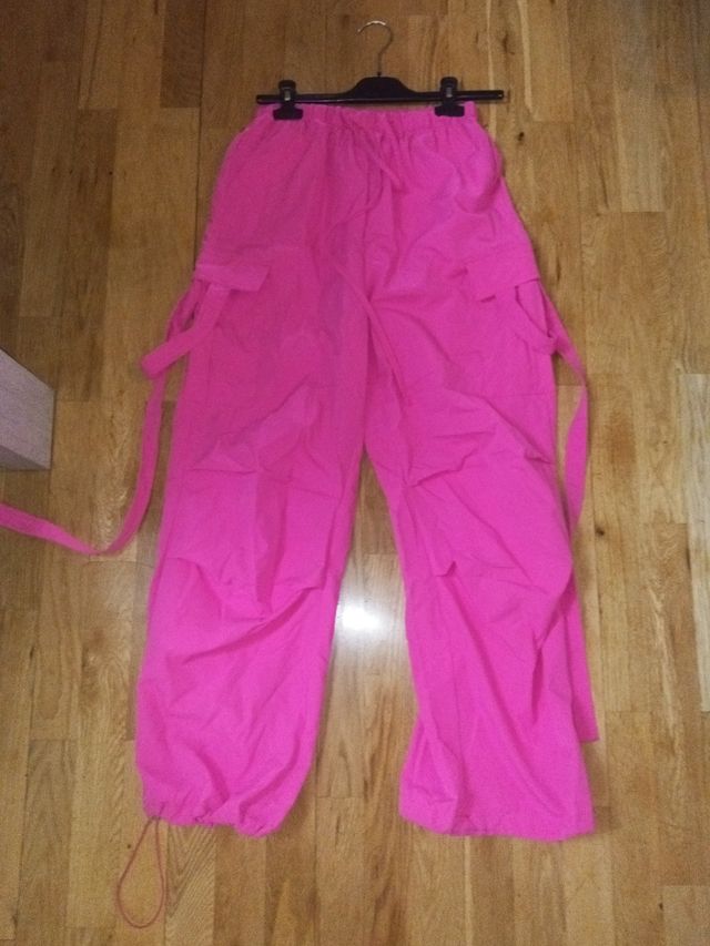 Pantalones cargo rosas