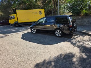 Mitsubishi Grandis 2007