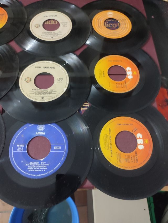 Lotto di circa 20 vinili a 45 giri/min