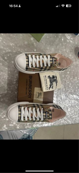Scarpe Burberry Beige