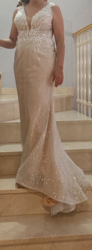 Traje de Novia con Capa Elegante blanco- champán