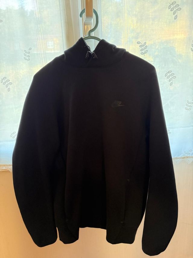 Sudadera Nike Tech Negra