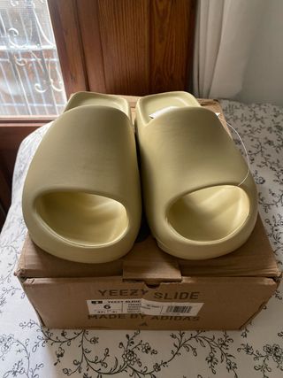 Chanclas Yeezy Slide Adidas Amarillas Talla 37