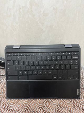 Portátil Lenovo Táctil Negro