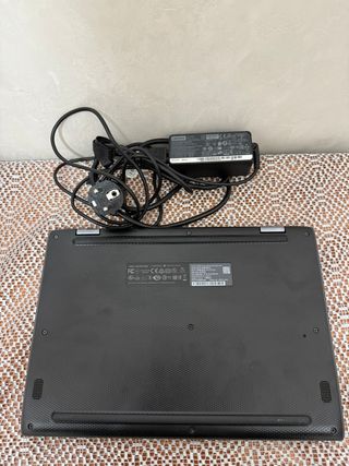 Portátil Lenovo Táctil Negro