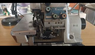 Remalladora industrial Singer