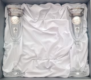 Copas de boda grabadas con anillos, plata laminada