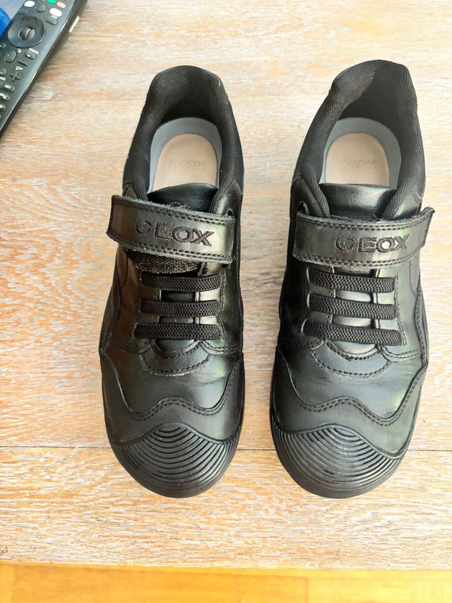 Zapatios Geox Negros Talla 38