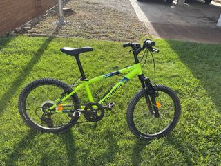 Bicicleta Rockrider ST 500 20