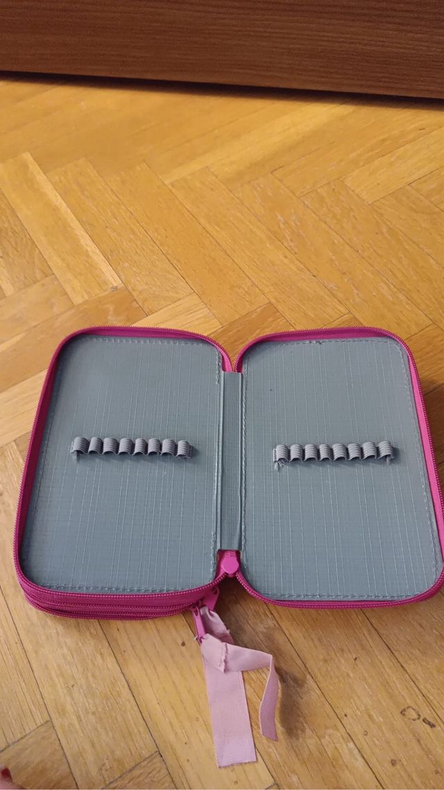 Estuche Bebe Llorones.