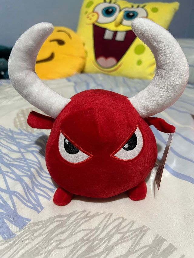 Peluche Toro Rojo BadToro Mediano