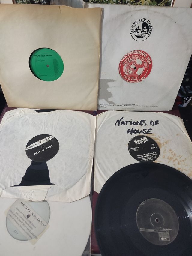 Lotto 26 Vinili: Bordon 4, Luisa Linares, Olive, A