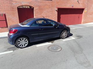 Peugeot 207 2012