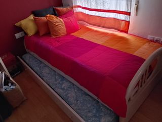 Cama Nido con 2 camas y escritorio
