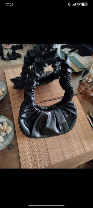 Bolso de hombro negro
