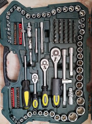 Caja de herramientas Mannesmann